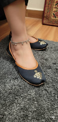 Leather khussa- black & gold