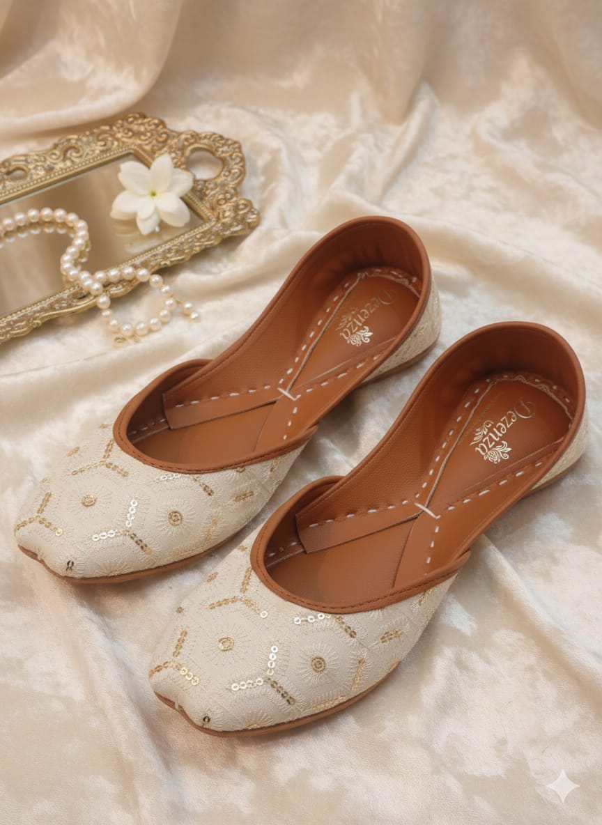 leather khussa - White