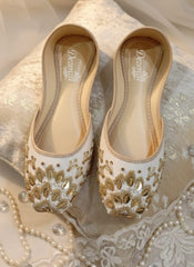 Dez - White  M-119